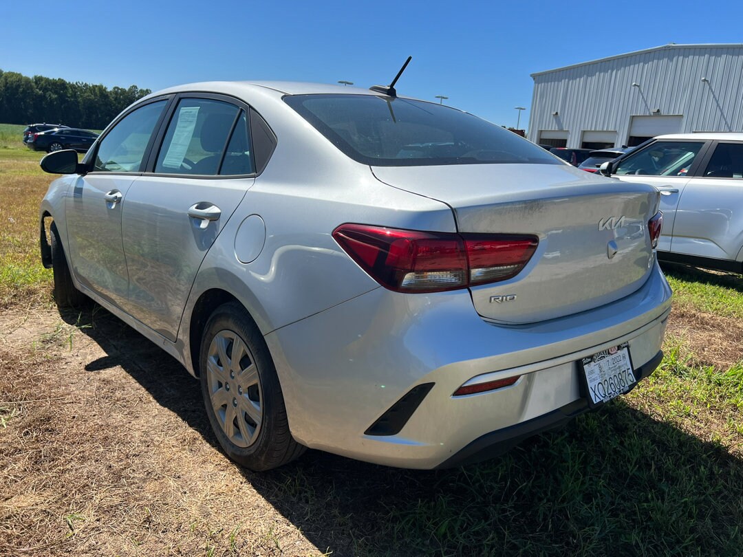 2022 Kia Rio LX photo 2