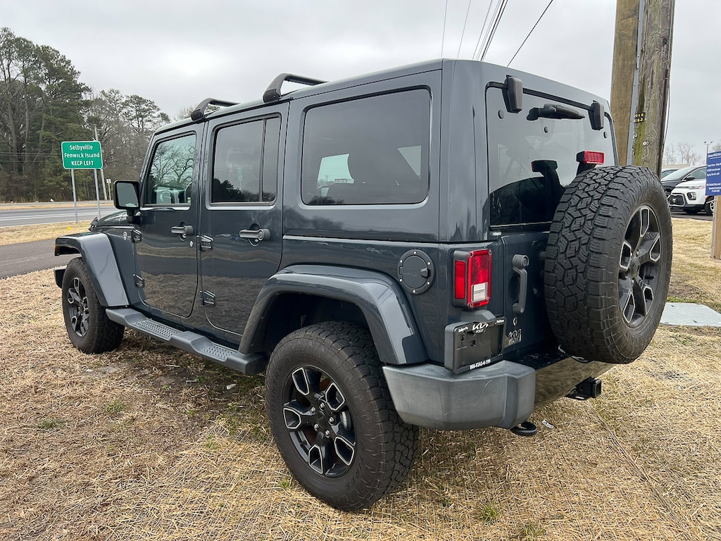 Used 2018 Jeep Wrangler JK Unlimited Sahara 4x4 SUV
