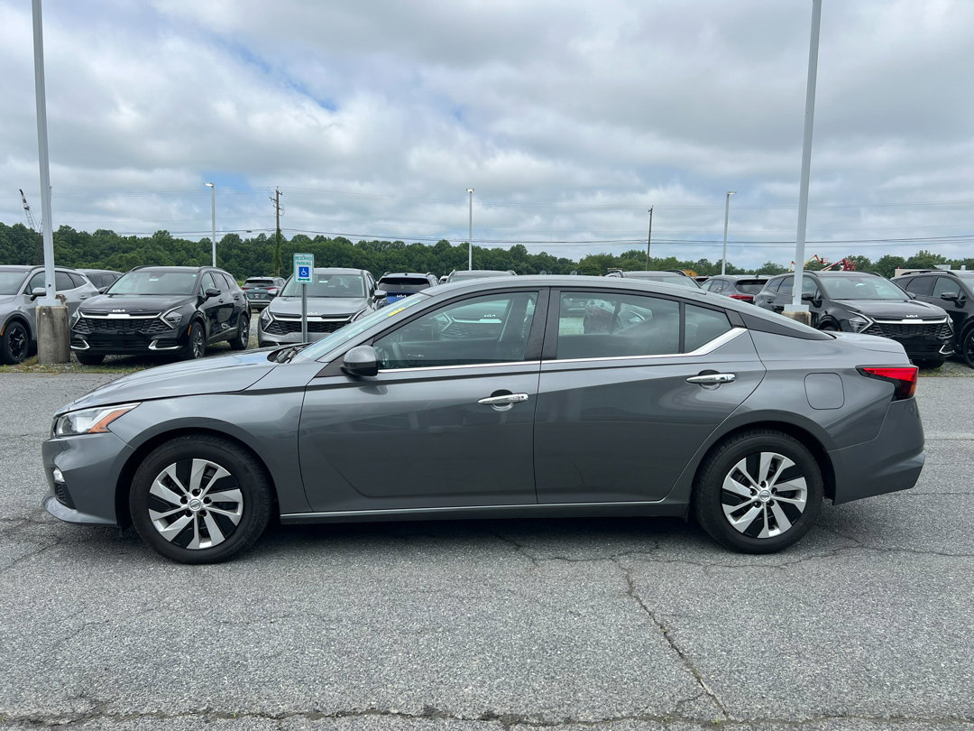 Used 2021 Nissan Altima S with VIN 1N4BL4BVXMN375733 for sale in Felton, DE