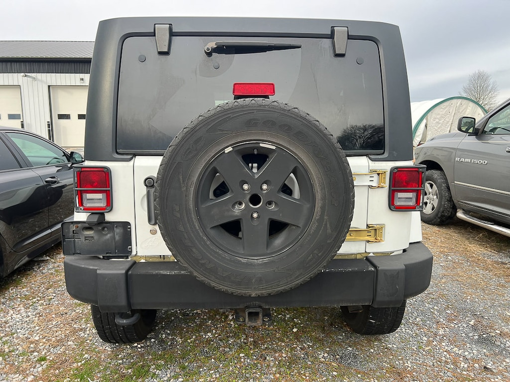 Used 2013 Jeep Wrangler Unlimited Sport SUV