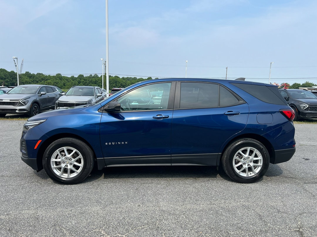 Used 2022 Chevrolet Equinox LS with VIN 3GNAXHEV2NS160715 for sale in Felton, DE