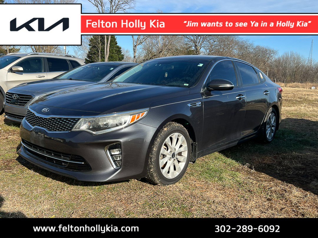 2018 Kia Optima S's photo