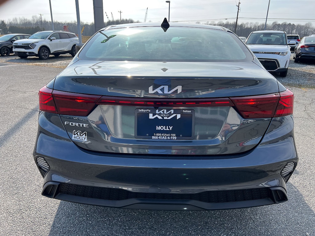 Used 2024 Kia Forte LXS Sedan