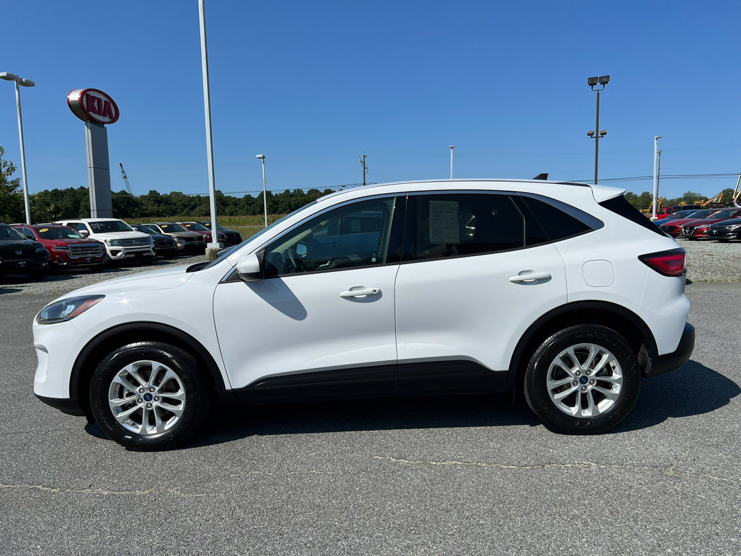 Used 2020 Ford Escape SE with VIN 1FMCU9G66LUA95303 for sale in Felton, DE