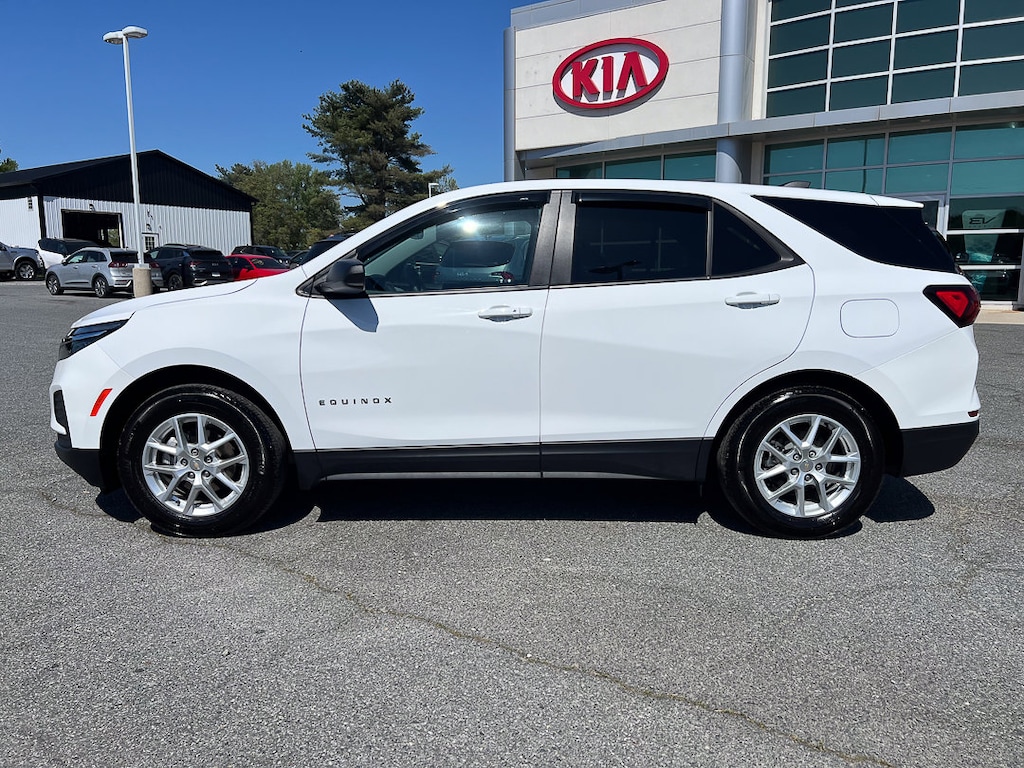 Used 2023 Chevrolet Equinox LS w/1LS SUV