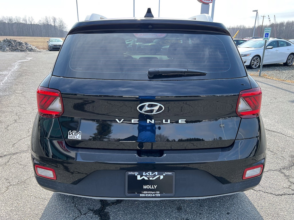 Used 2022 Hyundai Venue SEL SUV