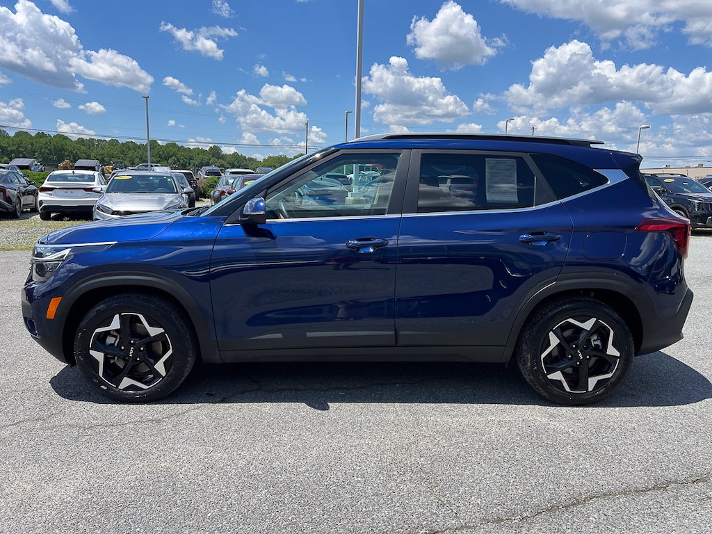 Used 2024 Kia Seltos EX SUV