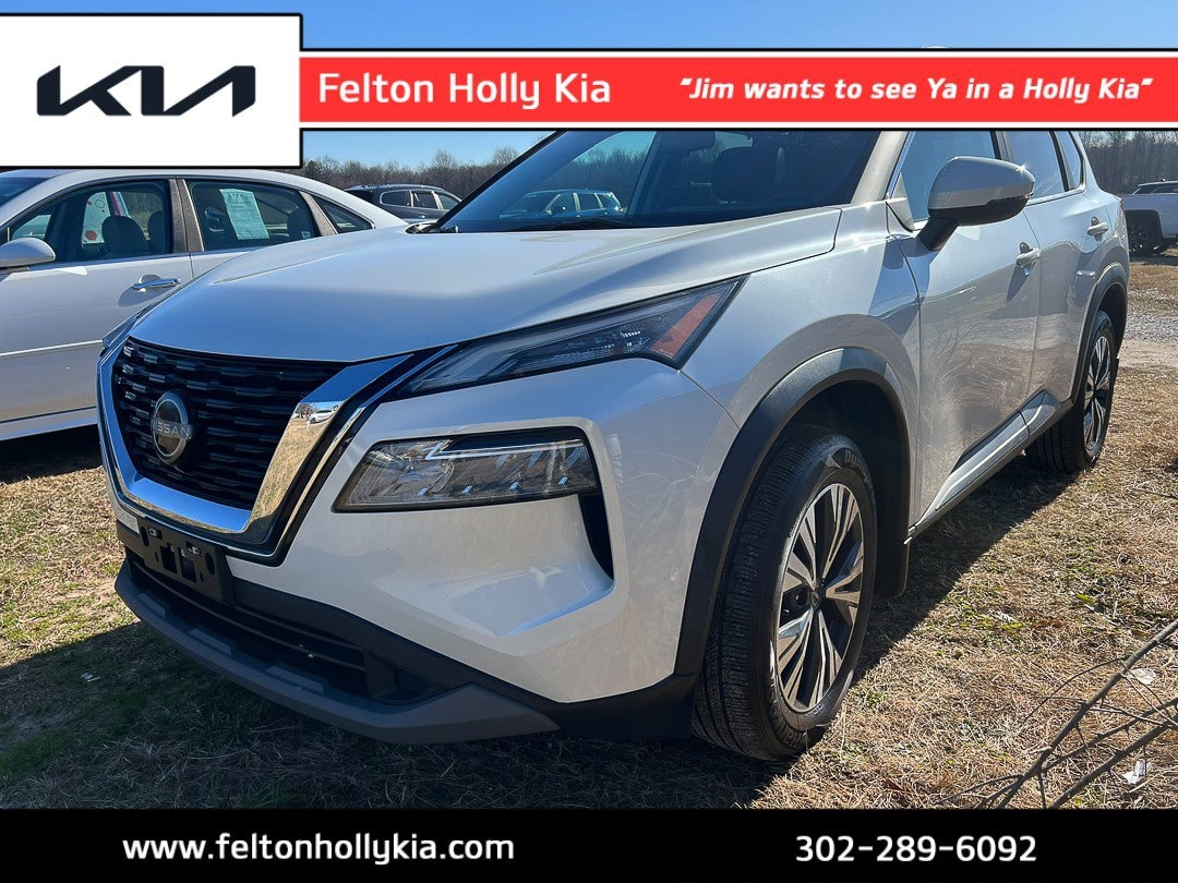 2023 Nissan Rogue SV's photo