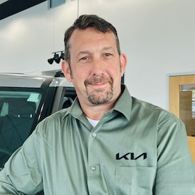 Staff member Shop Foreman/Kia Certified Mater Tech from ID_bd57a7