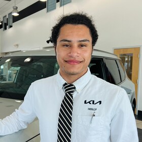 Staff member Xavier Ortiz from ID_b08ef8ef23e0