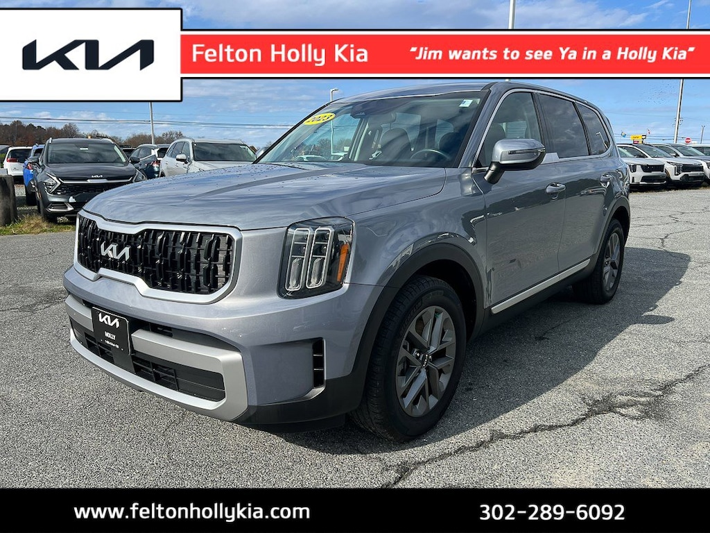 Used 2023 Kia Telluride LX SUV
