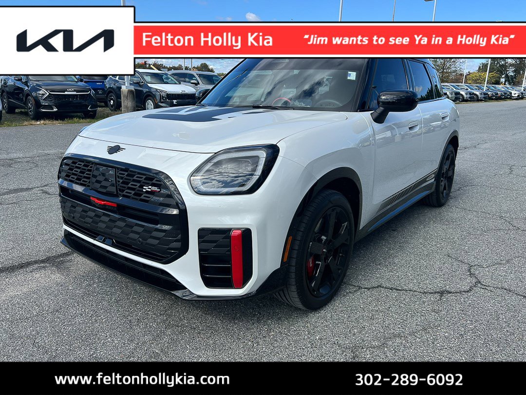 2025 MINI Countryman John Cooper Works's photo