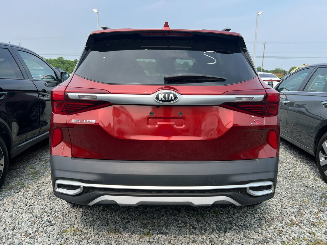 2021 Kia Seltos S photo 3