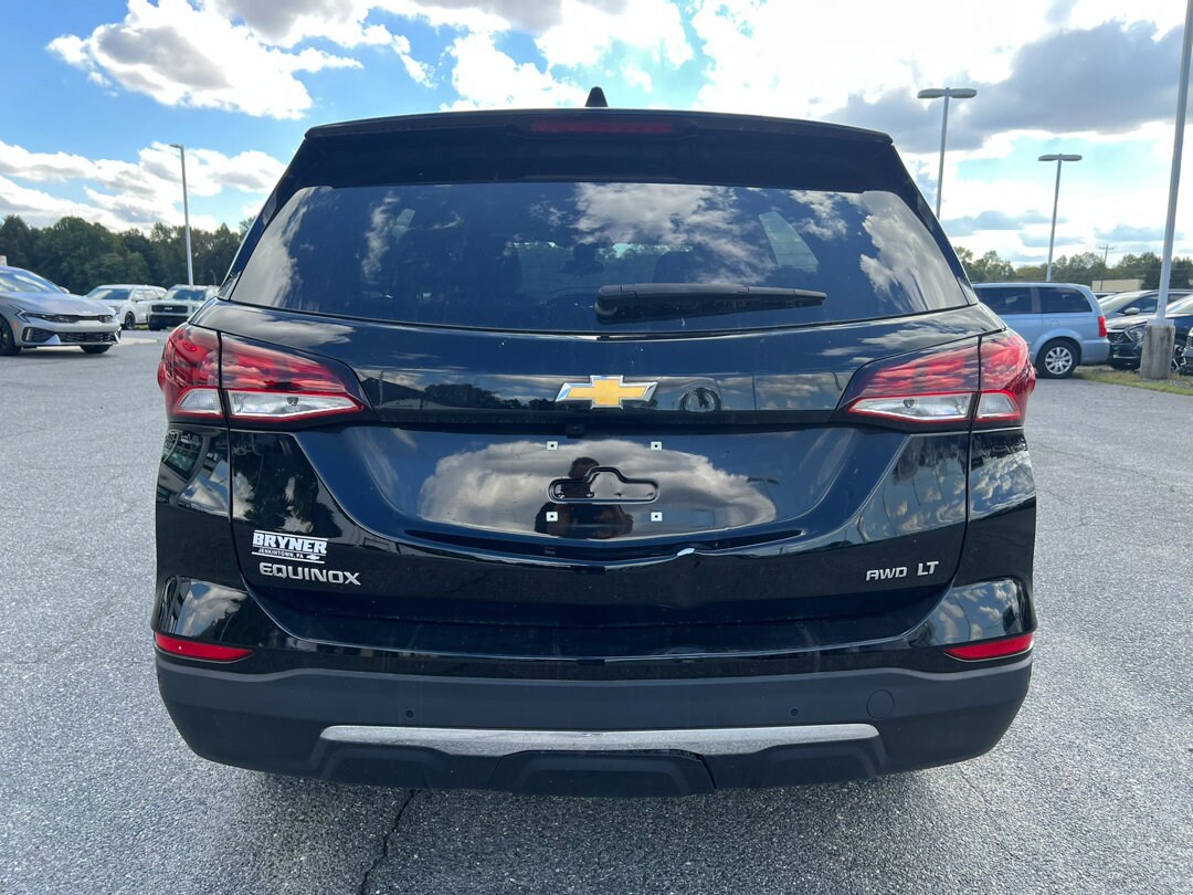 2022 Chevrolet Equinox photo 3