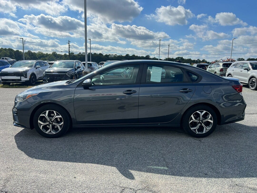 2020 Kia Forte FE LXS photo 2
