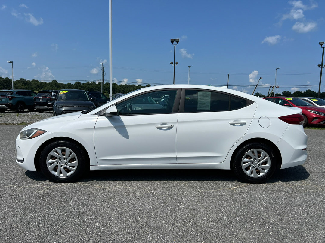 Used 2017 Hyundai Elantra SE with VIN 5NPD74LF2HH050241 for sale in Felton, DE