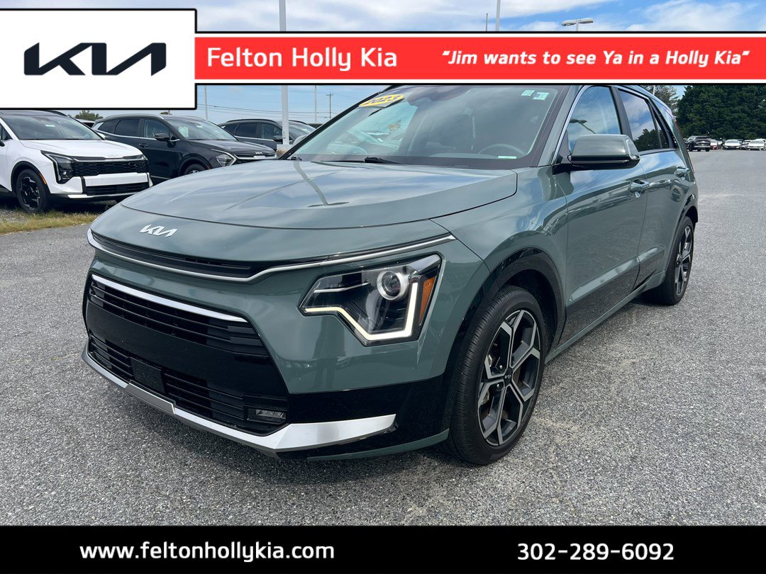 2023 Kia Niro EX Touring's photo