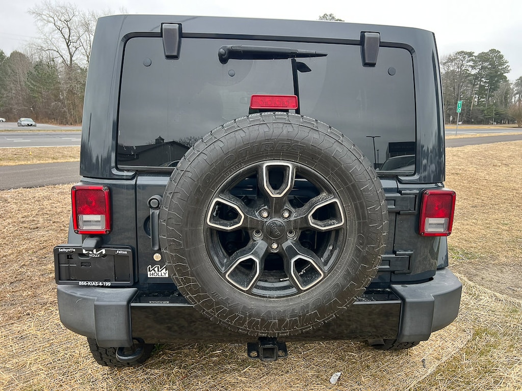 Used 2018 Jeep Wrangler JK Unlimited Sahara 4x4 SUV