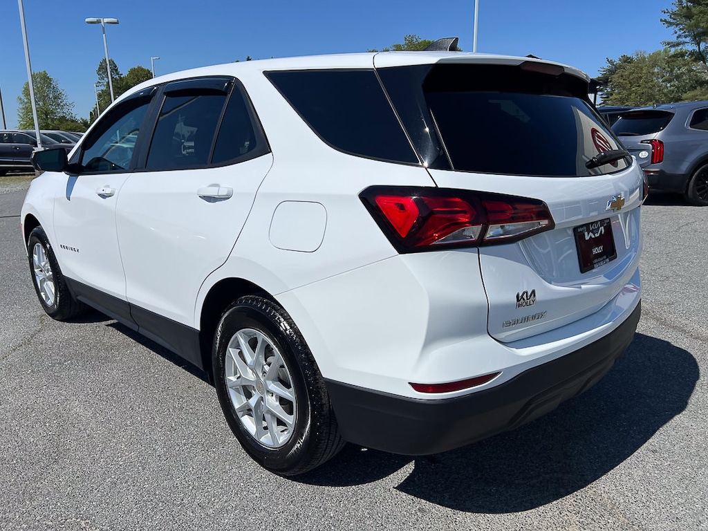 Used 2023 Chevrolet Equinox LS w/1LS SUV