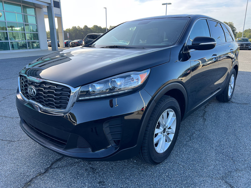 Used 2020 Kia Sorento LX with VIN 5XYPG4A31LG680595 for sale in Felton, DE