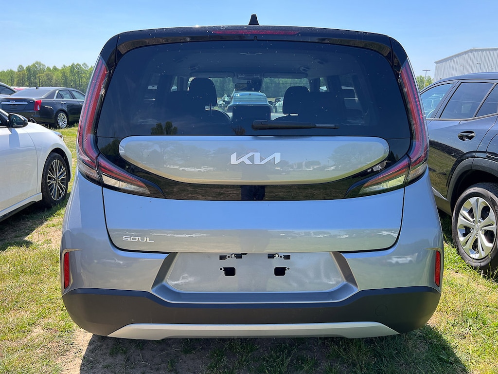 Used 2025 Kia Soul LX Hatchback