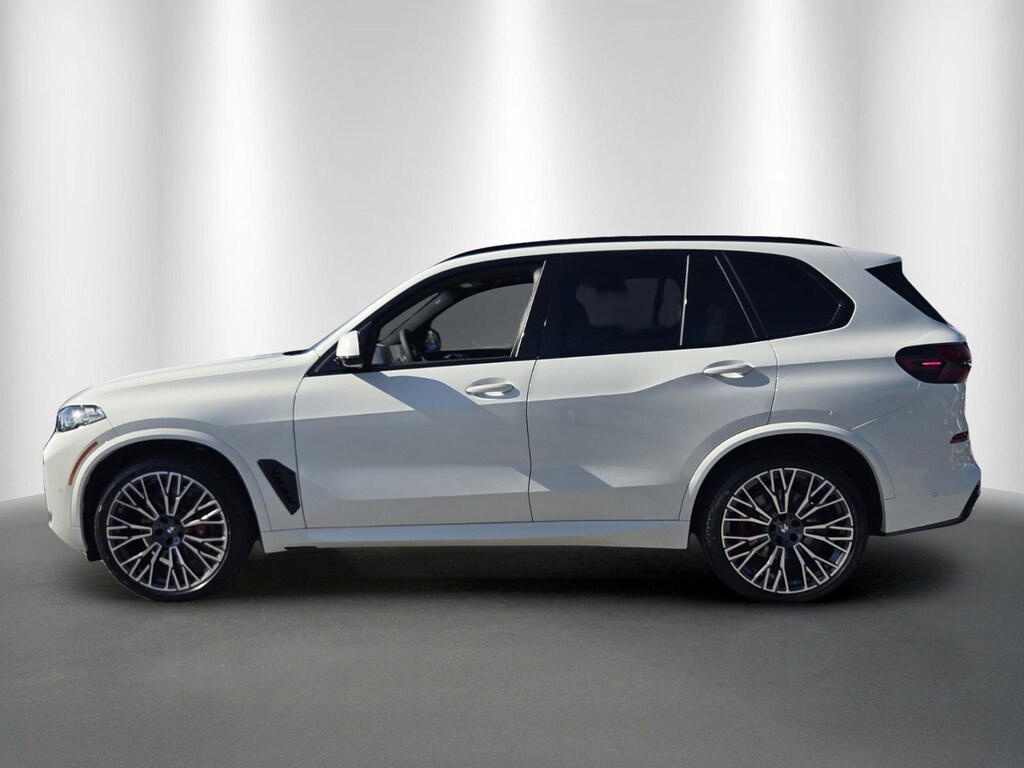 New 2026 BMW X5 sDrive40i SUV