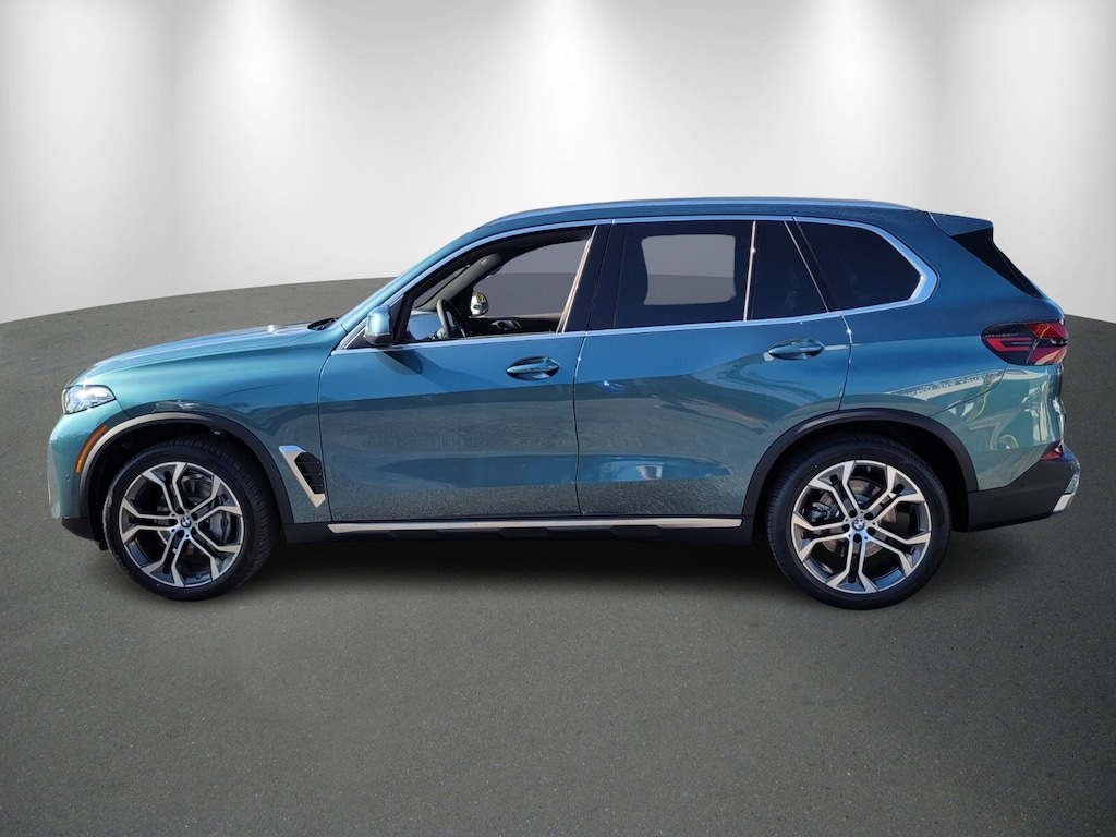 New 2026 BMW X5 sDrive40i SUV