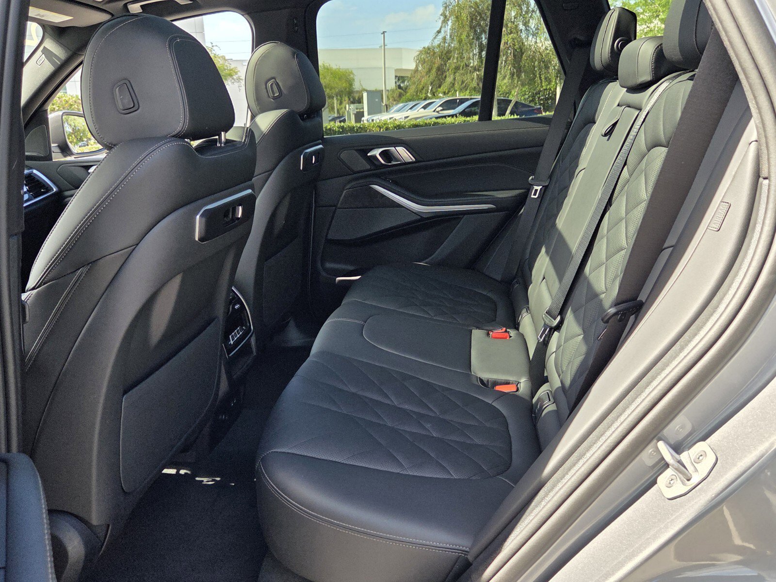 2026 BMW X5 50e - Photo 11