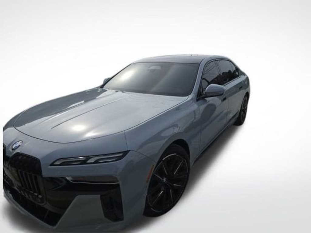 Used 2023 BMW 740i Sedan