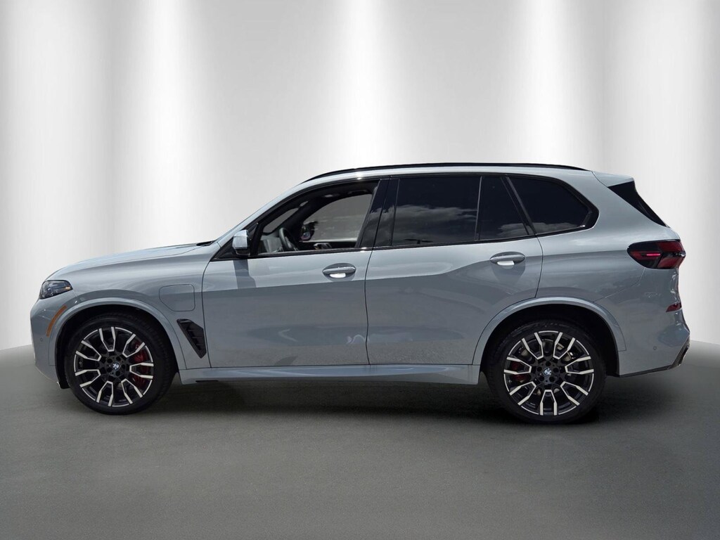 New 2026 BMW X5 PHEV xDrive50e SUV