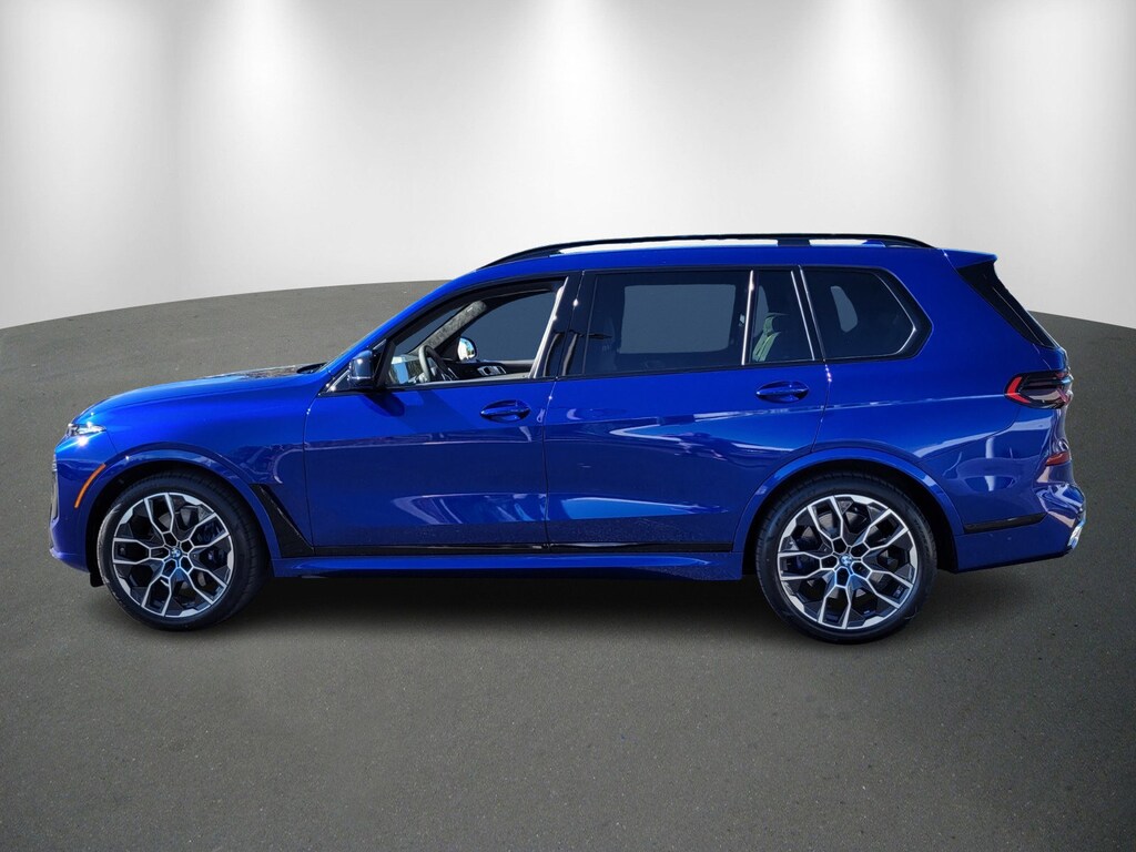 New 2026 BMW X7 M60i SUV