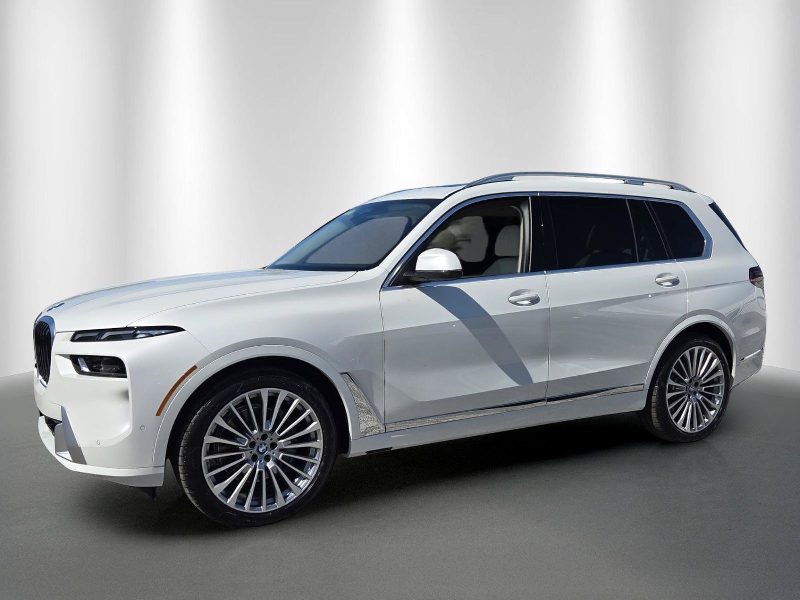 New 2027 BMW X7 xDrive40i SUV