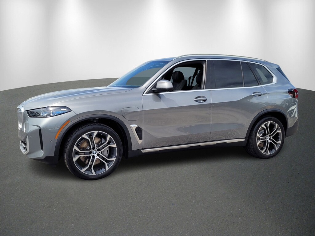 New 2026 BMW X5 PHEV xDrive50e SUV