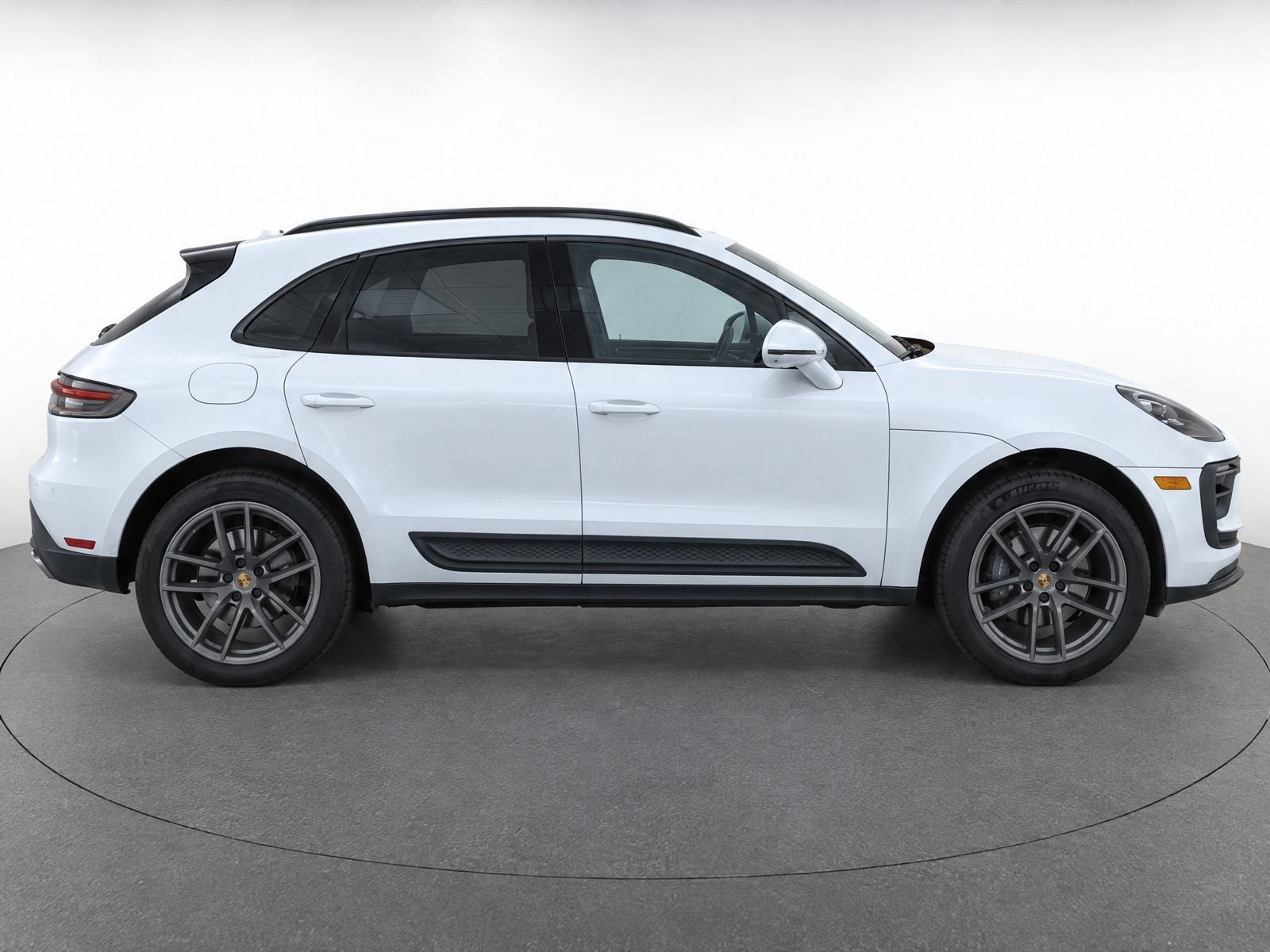 Used 2022 Porsche Macan SUV