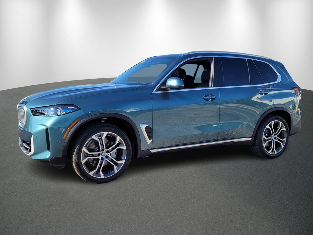 New 2026 BMW X5 sDrive40i SUV