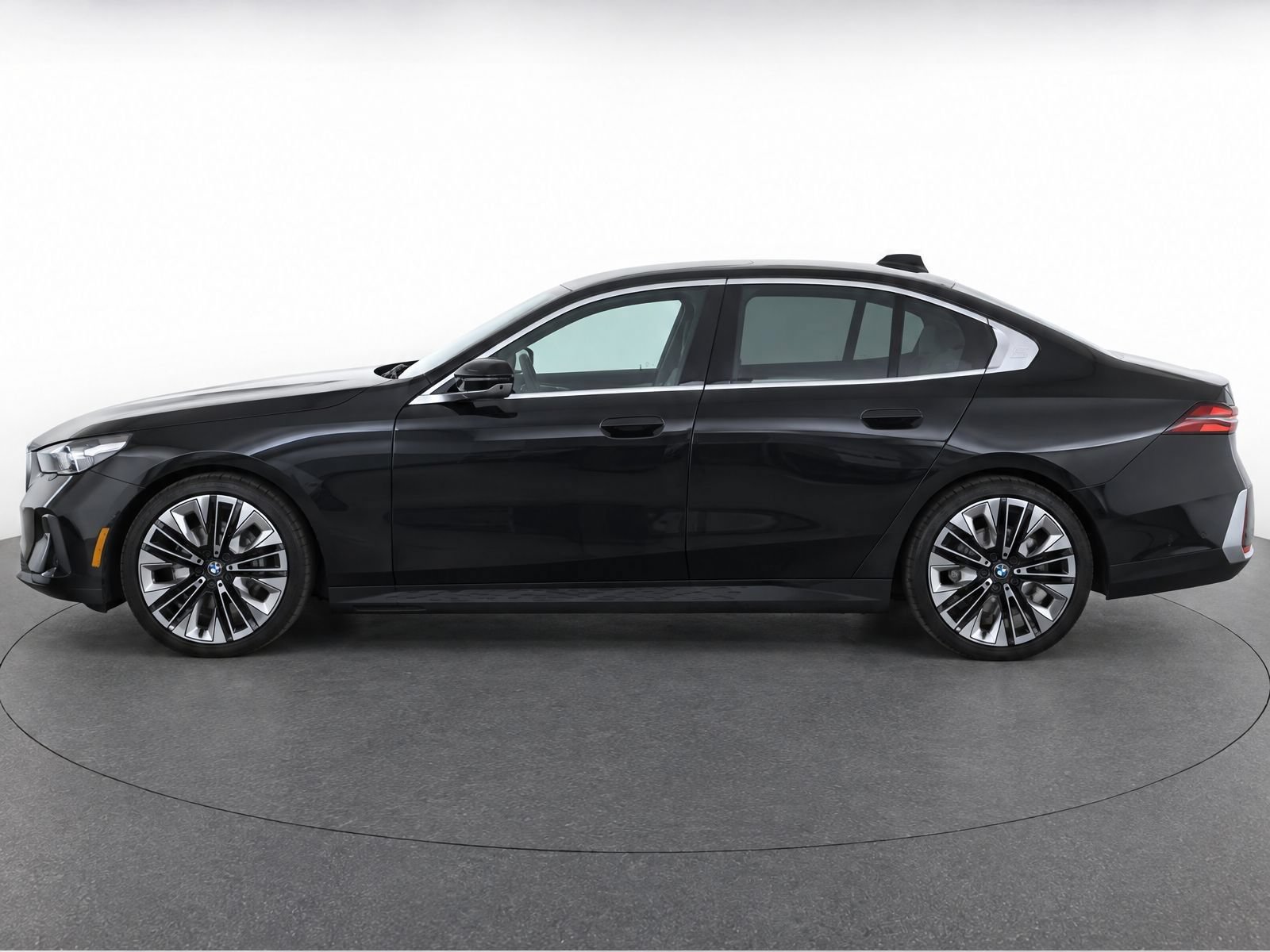 Certified 2024 BMW 540i xDrive Sedan