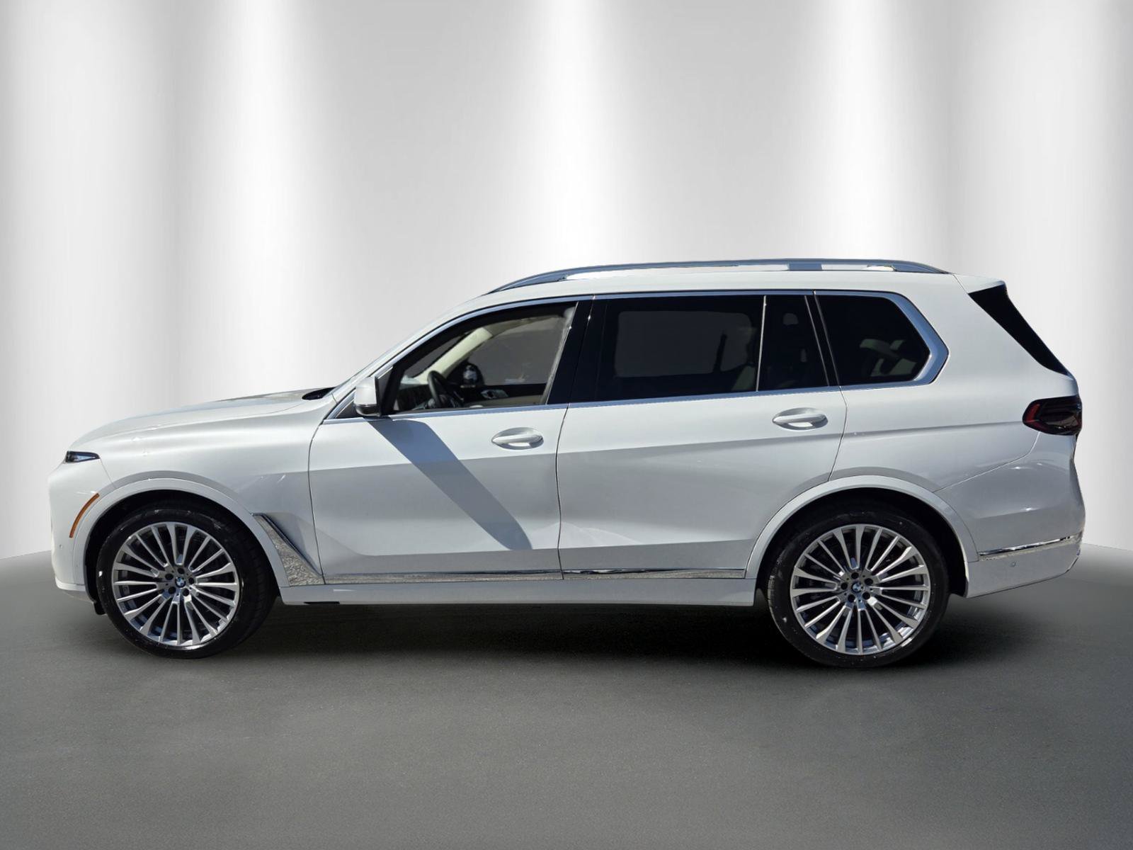 New 2027 BMW X7 xDrive40i SUV