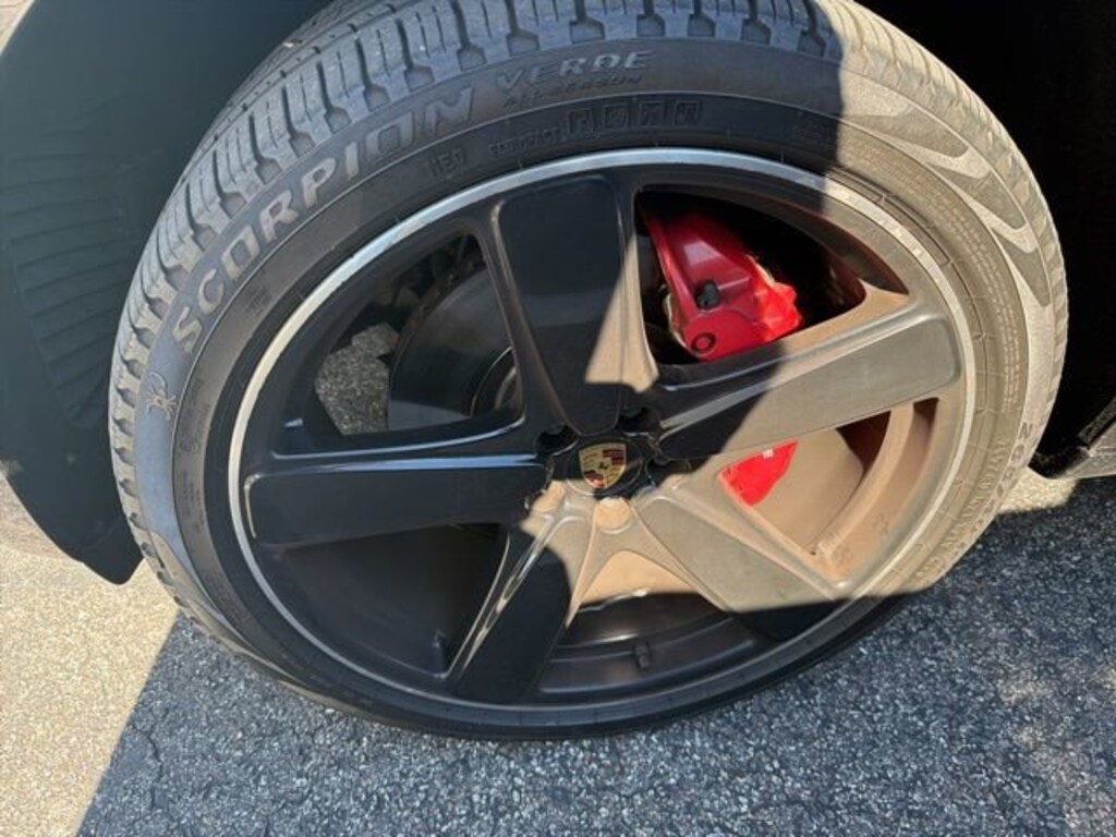 Used 2017 Porsche Macan Turbo SUV