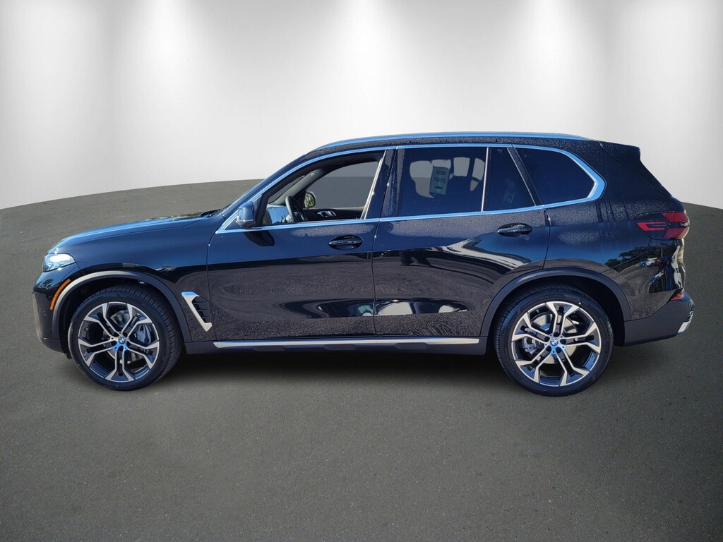 New 2026 BMW X5 sDrive40i SUV