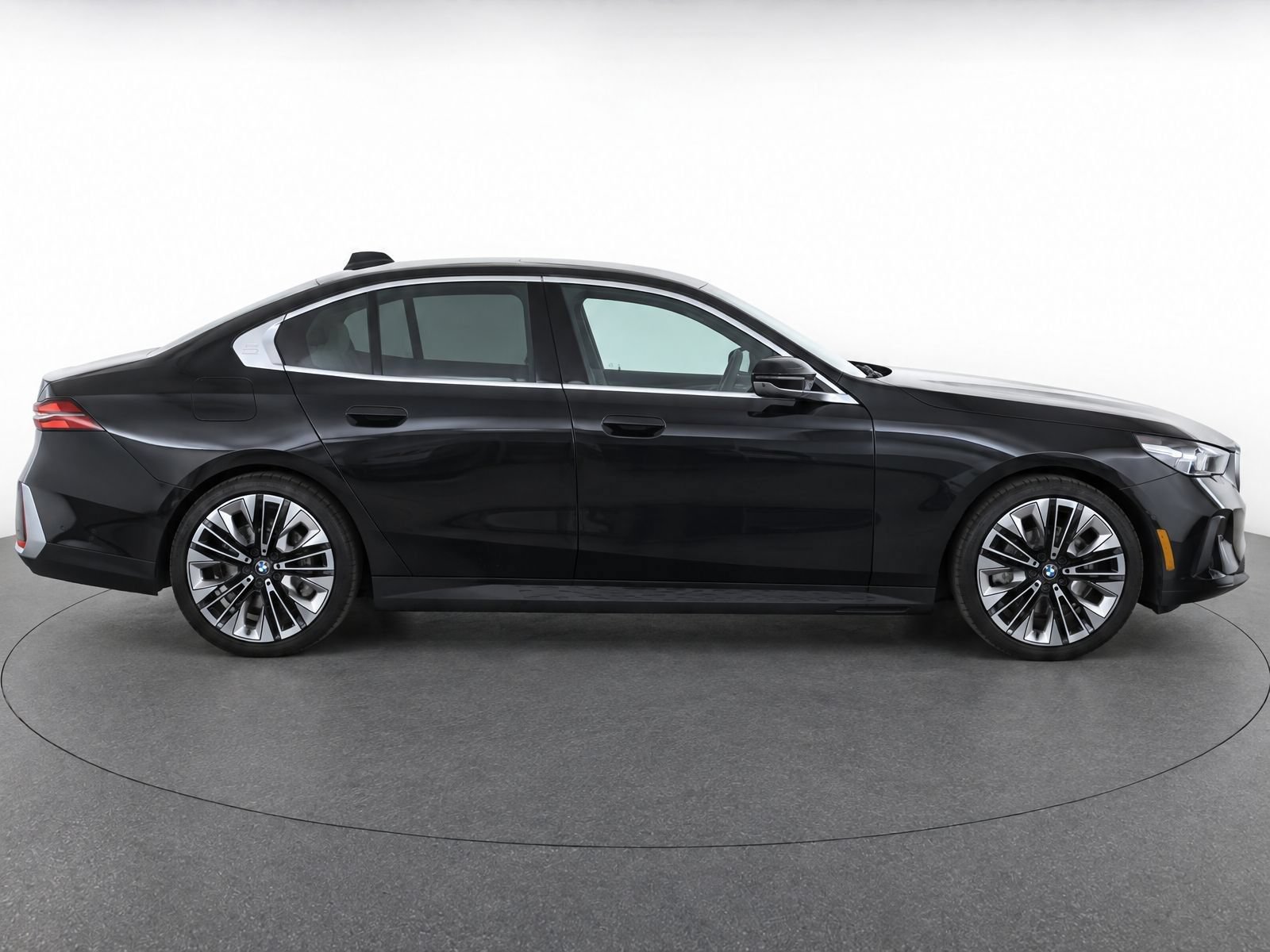 Certified 2024 BMW 540i xDrive Sedan
