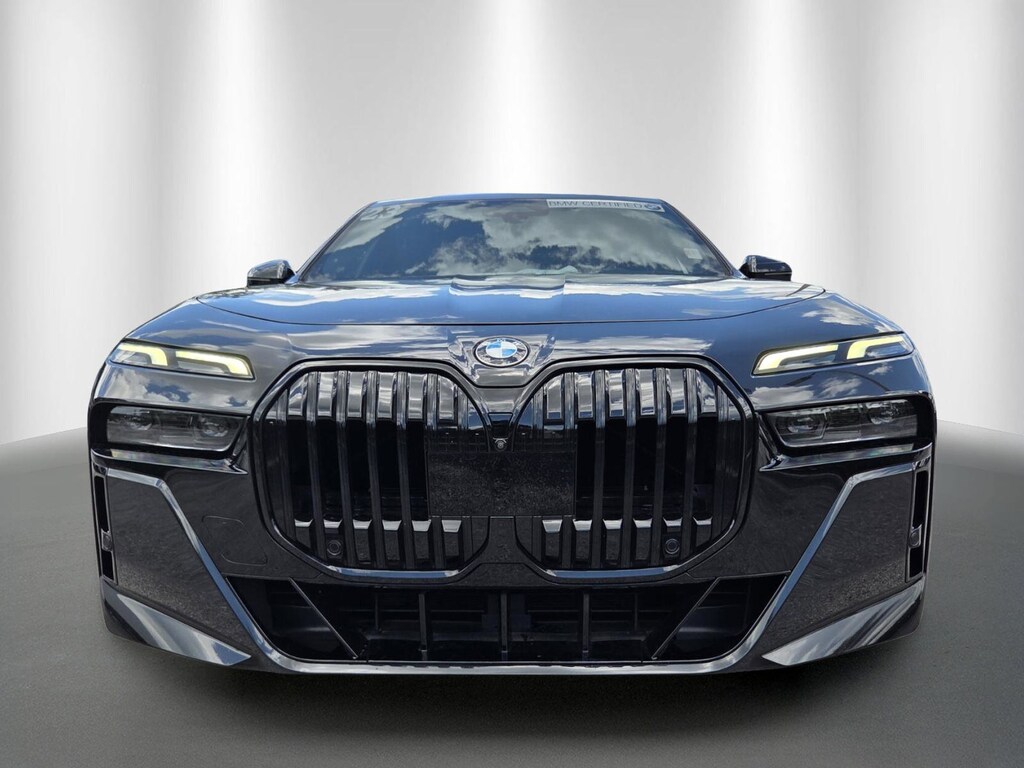 Used 2023 BMW 740i Sedan