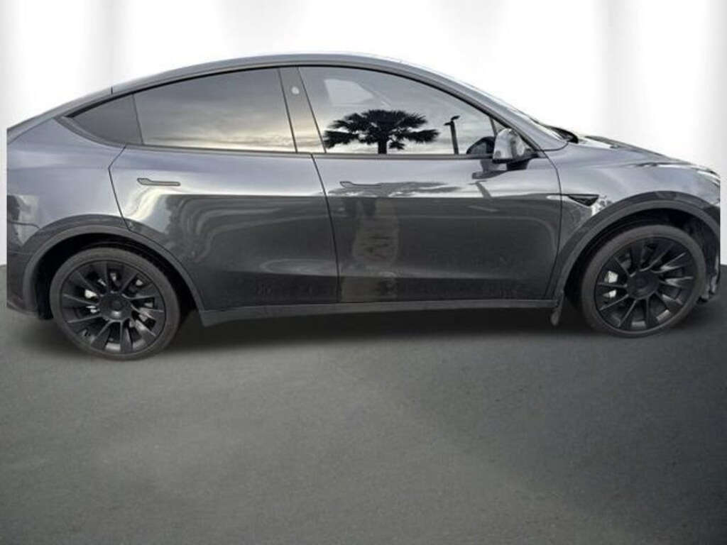 Used 2024 Tesla Model Y Base SUV