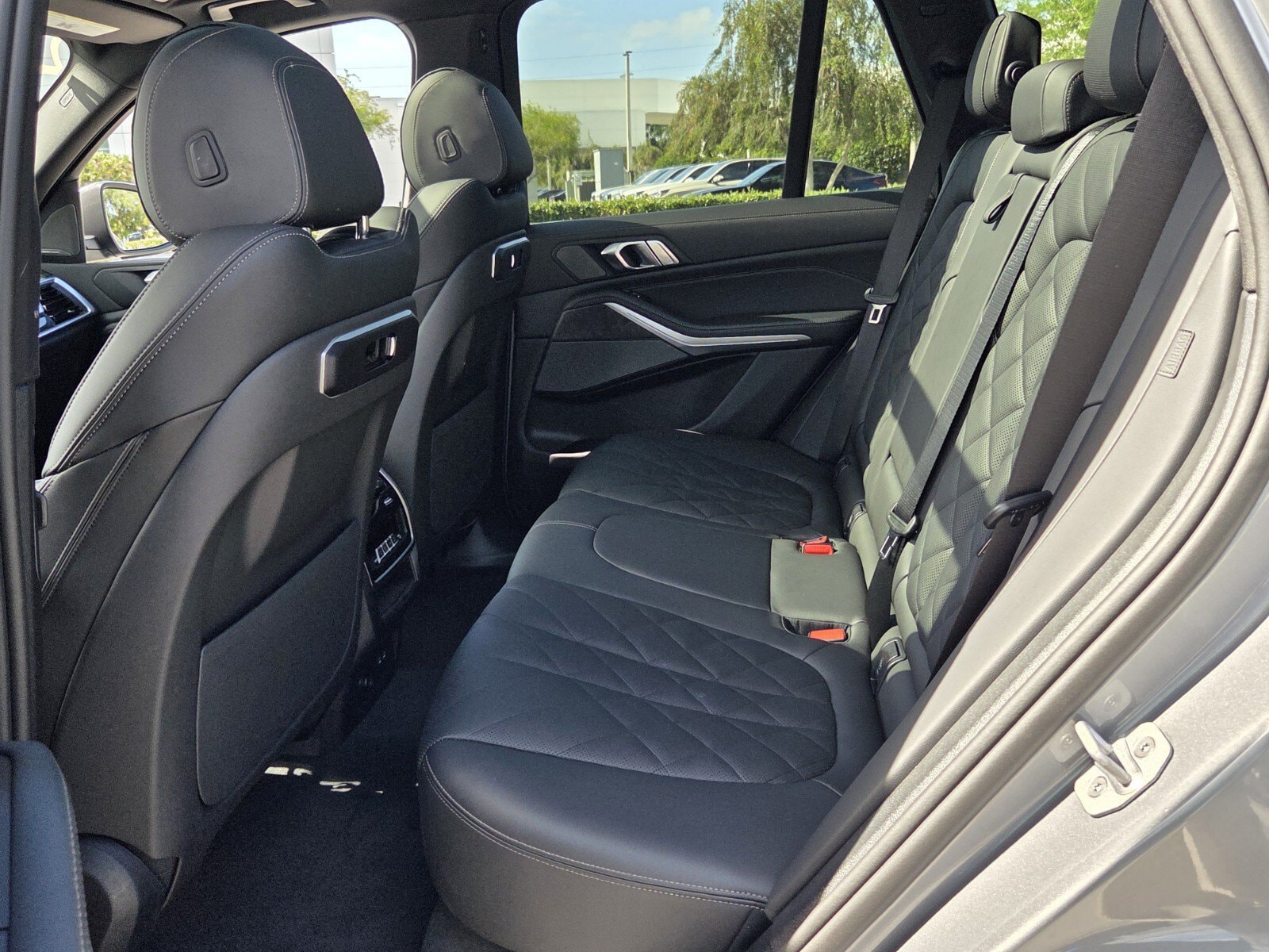 2026 BMW X5 50e - Photo 10
