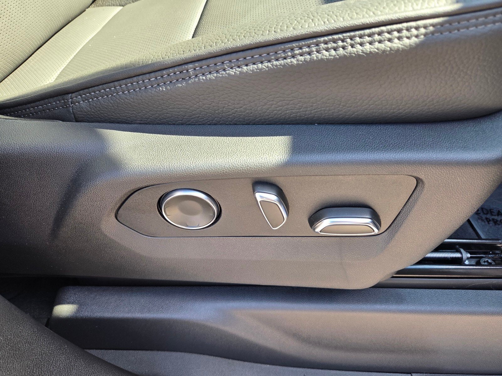 2026 GMC Sierra 1500 Denali - Photo 17