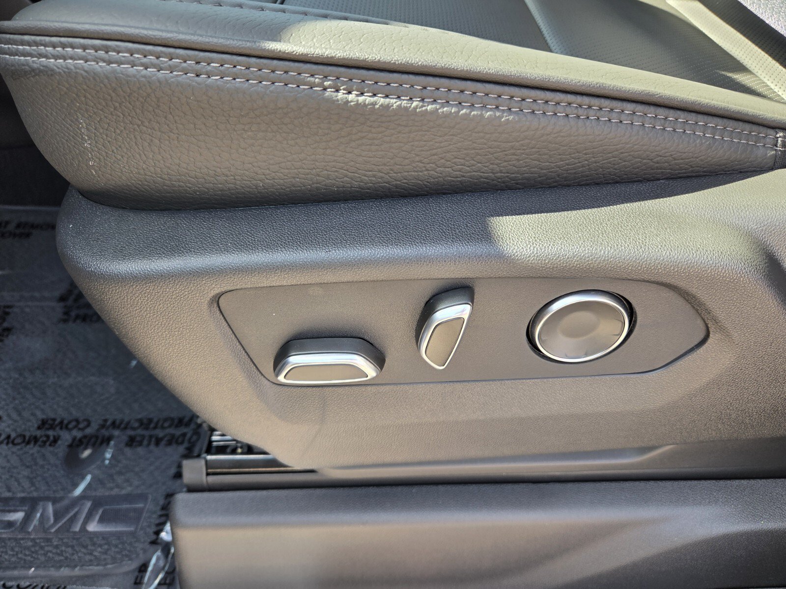 2026 GMC Sierra 1500 Denali - Photo 6