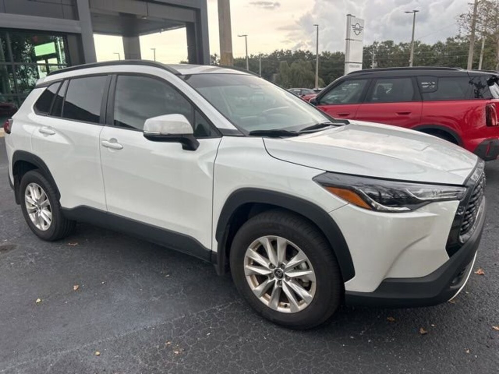 Used 2024 Toyota Corolla Cross LE SUV
