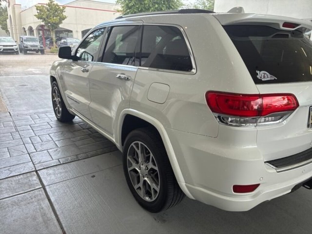 Used 2020 Jeep Grand Cherokee Overland SUV