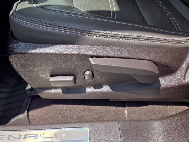 Used 2021 GMC Canyon Denali Truck Crew Cab