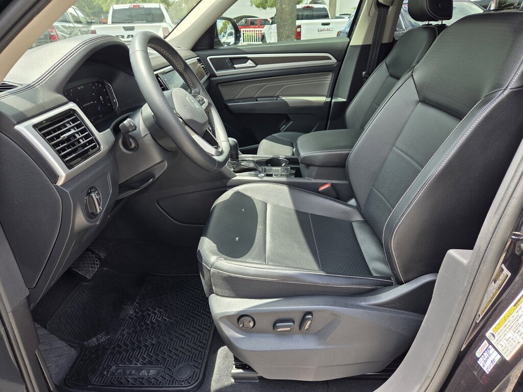 Used 2022 Volkswagen Atlas 3.6L V6 SE w/Technology SUV
