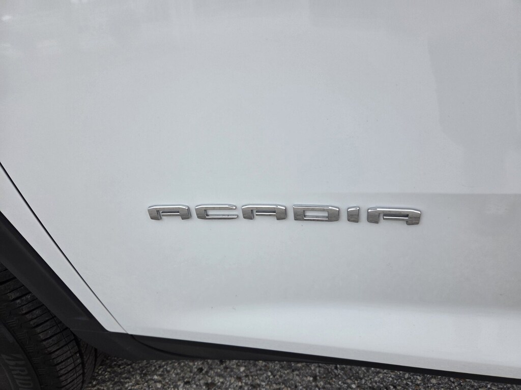 Used 2025 GMC Acadia Elevation SUV